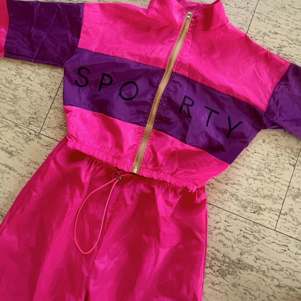 Super cute😍 Brand New 2 piece sweatsuit.